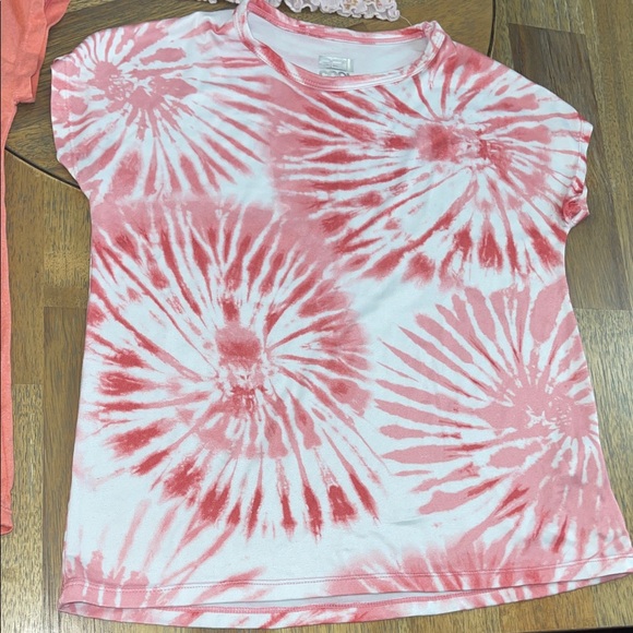 Short Sleeve Top Bundle - Picture 3 of 11